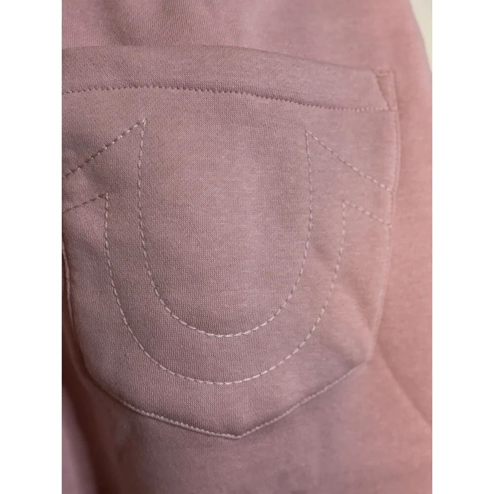New Men’s Unisex True Religion Dull Pink Text Puff Sweat Shorts Size L $89